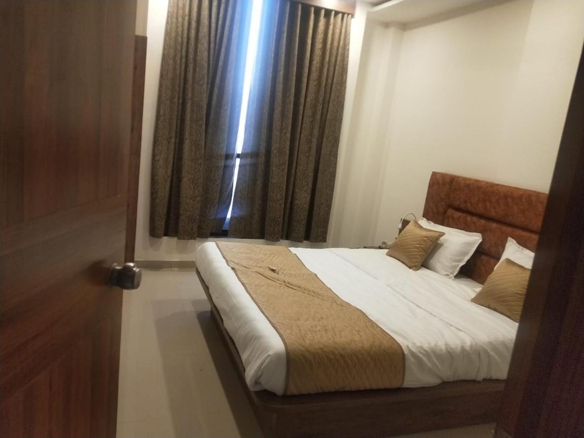 Hotel Sai Krupa Ahmedabad Exterior photo