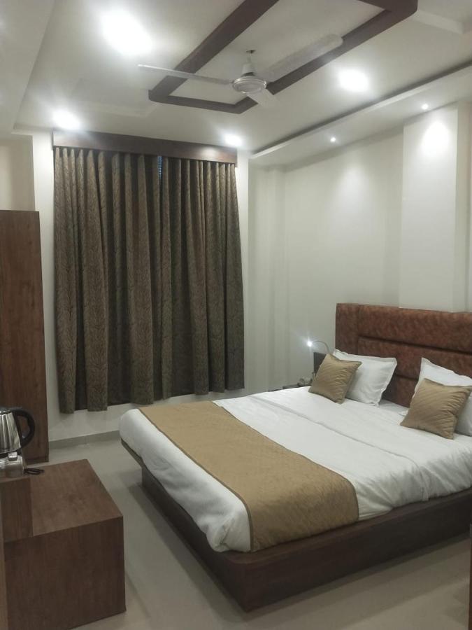 Hotel Sai Krupa Ahmedabad Exterior photo