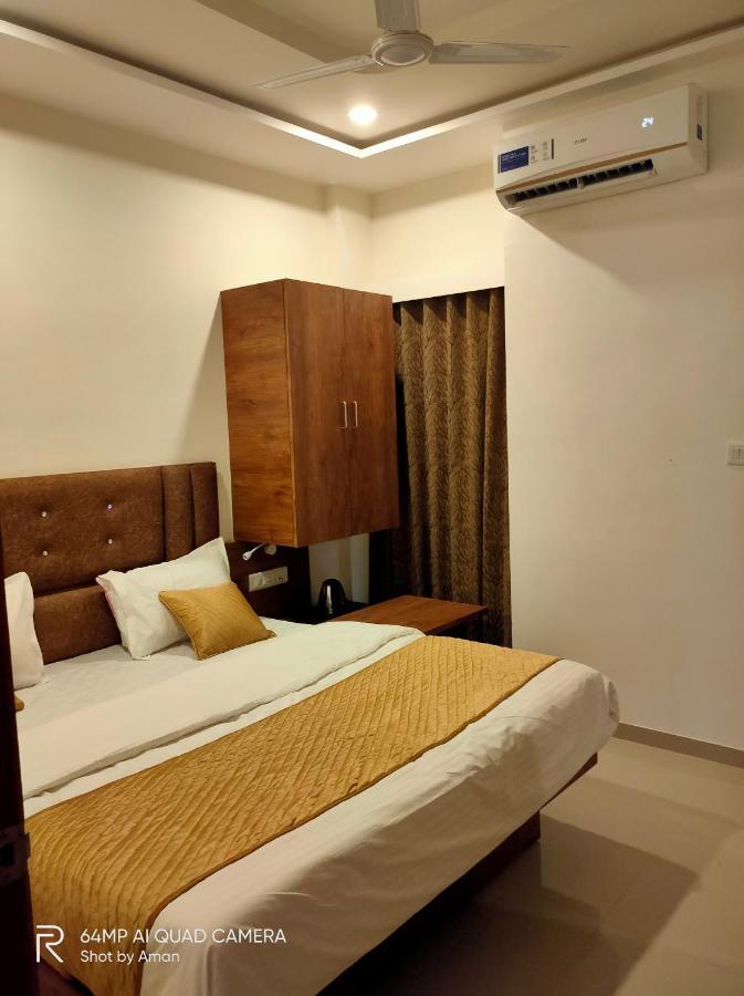 Hotel Sai Krupa Ahmedabad Exterior photo